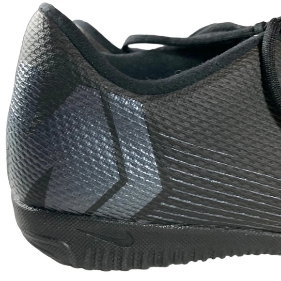 Nike Men’s Vapor 12 Academy IC  Men's US 9.5 Black AH7383-001 Non Marking - Picture 9 of 12